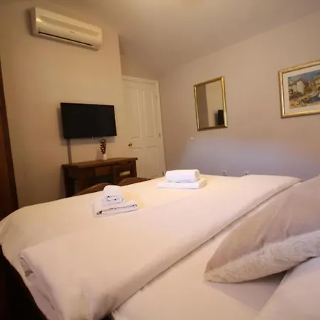 Villa Varos-Charming Stone House In Split Old Town-2
