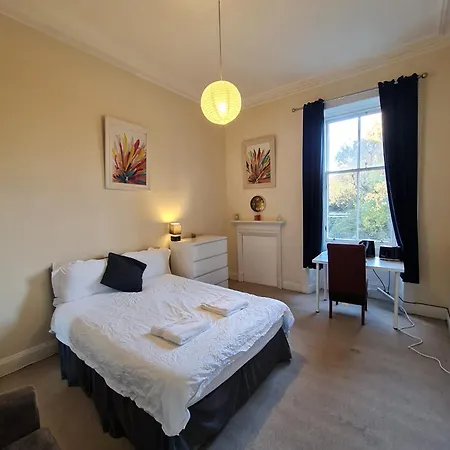 Haymarket Station Rooms-3