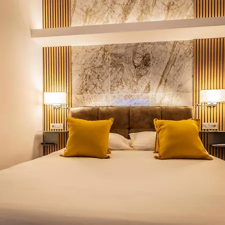 Lyo Sky Rooms-2