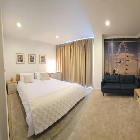 Elegant En-Suite-2