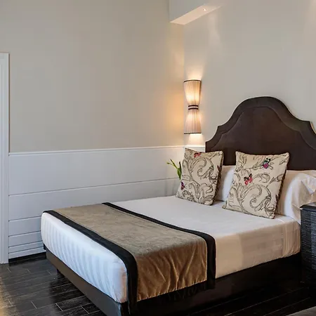 The Independent Suites-3
