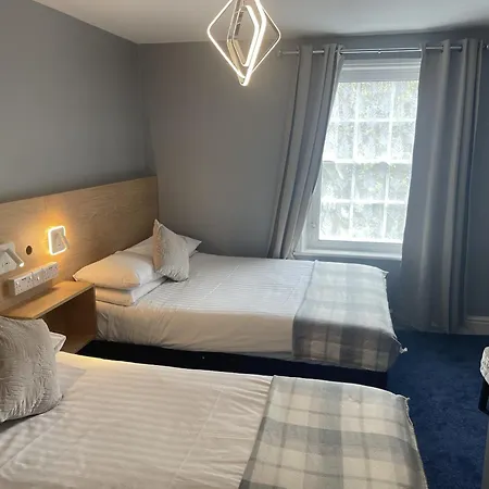 Diamonds Inn-3