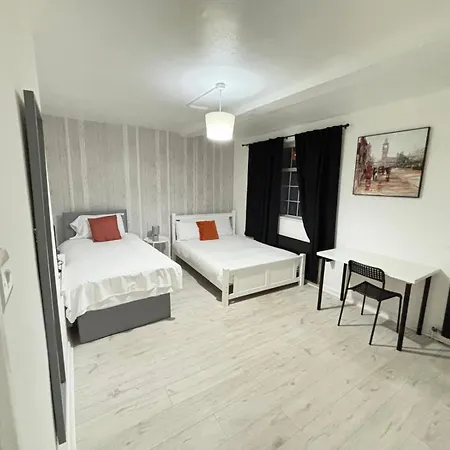 London E2 Rooms-2