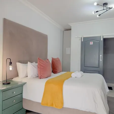 Amoris Guesthouse - Hillcrest Brooklyn-2