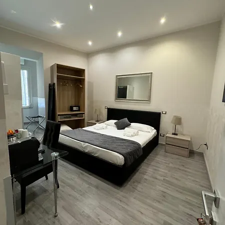 Rhs Rienzo Suites Guesthouse-2