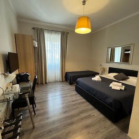 Rhs Rienzo Suites Guesthouse-3