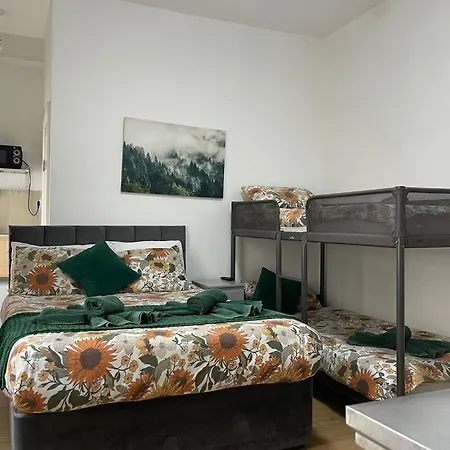 Ariana House Hotel-Families And Couples Only-3