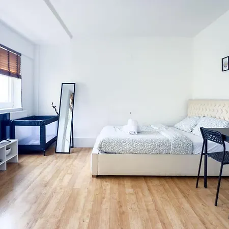 Central London Rooms Ec1V-2