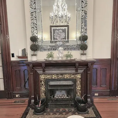 Walker Mansion On St Charles Ave - Unit 2-2