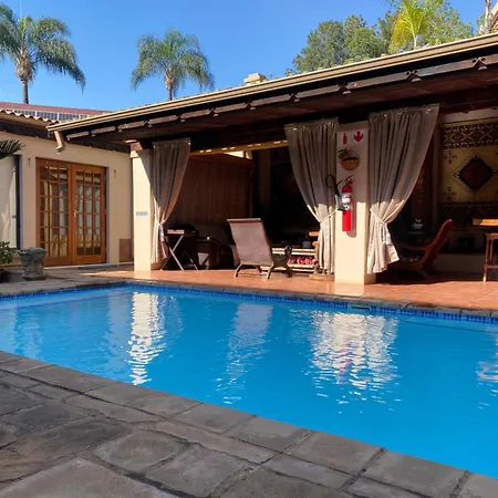 Bohemian Guesthouse - Pretoria-2
