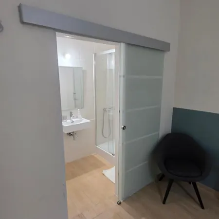 Hostal Muntaner-2