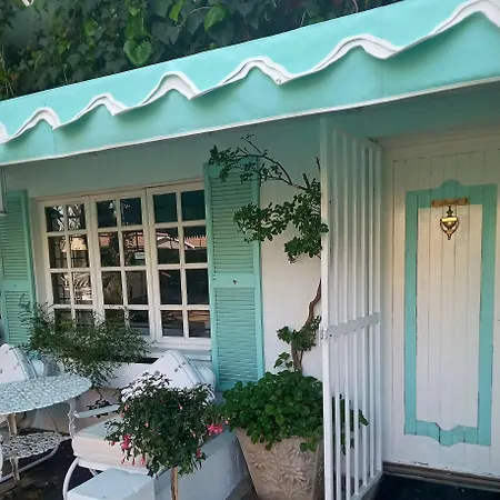 Emerald Guest House Springs-2