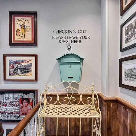 The Crown Pub & Guesthouse-2