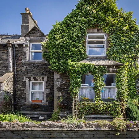 Cambridge House (Adults Only)-3