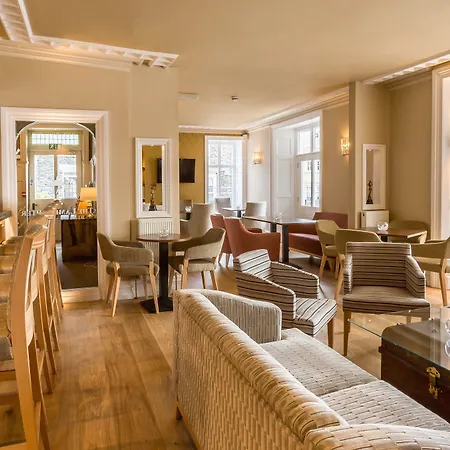 The Lamplighter Dining ~ Rooms-2