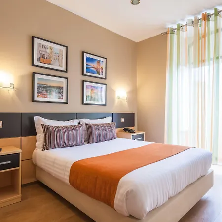 Vila Nova Guesthouse-3