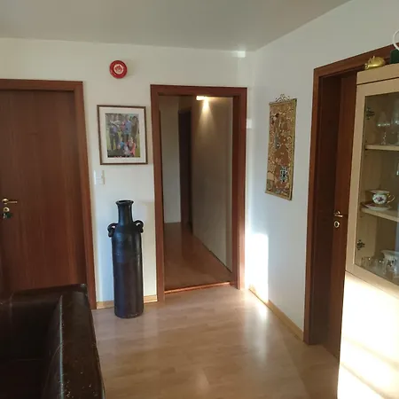 Alba Guesthouse-2