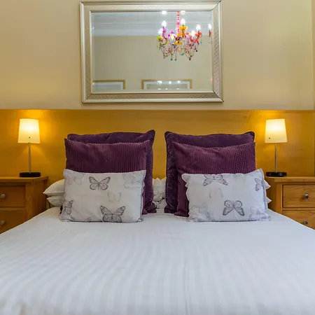 The Gables Guest House-3