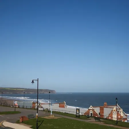 Riviera Guesthouse-3