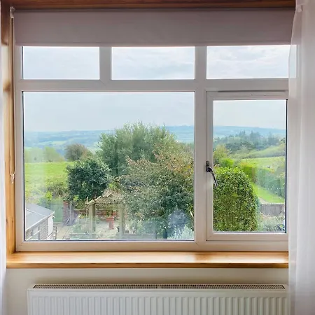 Mooredge Guest House-3