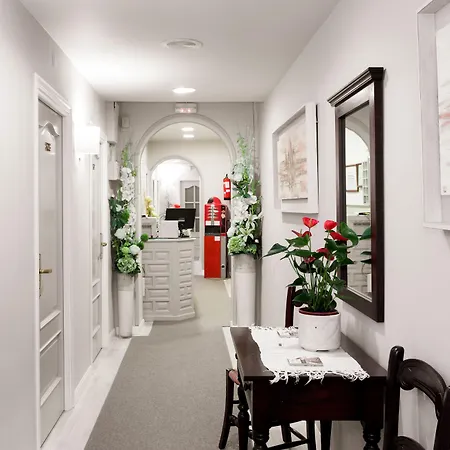 Hostal Macarena-2