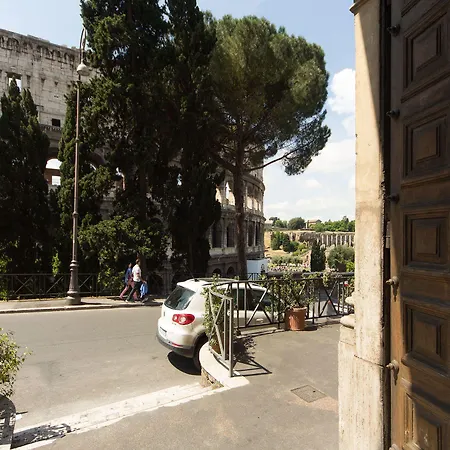 B&B Colosseo Panoramic Rooms-3