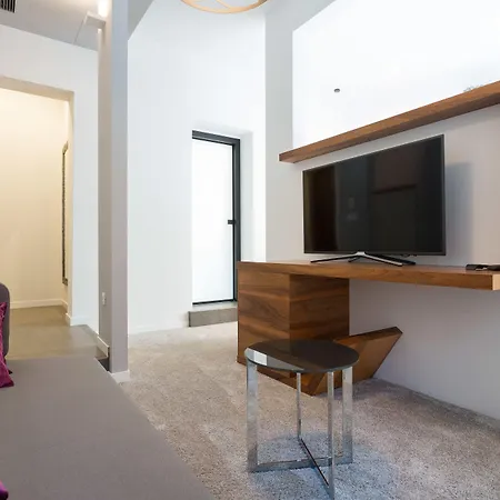 Starlight Luxury Rooms-2