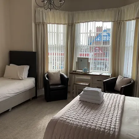 Glenora Guest House-3