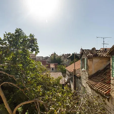 Peruzovic Rooms 1-2