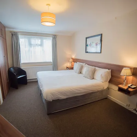 Red Mullions Guest House-3