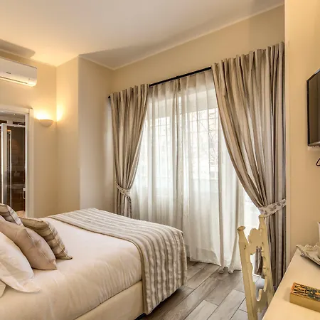 Casa Mia Vaticano Guest House-2