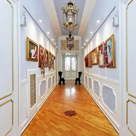 Domus Monami Luxury Suites-2