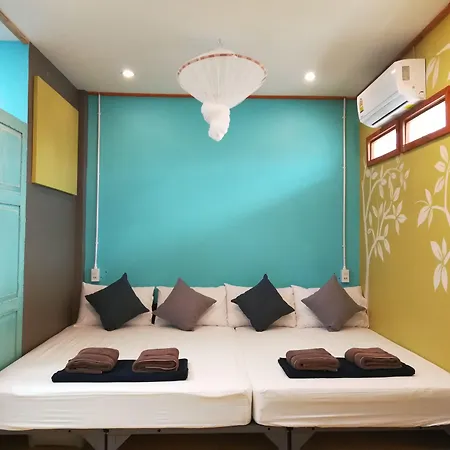 60 Blue House-3