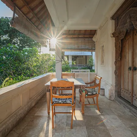 Honeymoon Guesthouse-2