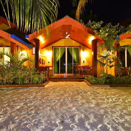 Beach Villa Ukulhas-3