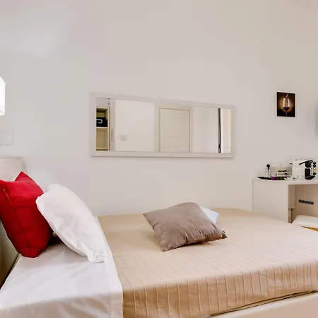 Dolce Luxury Rooms-2