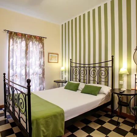 Malaga Lodge Guesthouse-3