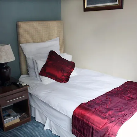 Silver Oaks Boutique Hotel-3