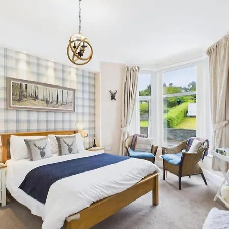 Invergarry Room Only Guest House For Adults-3