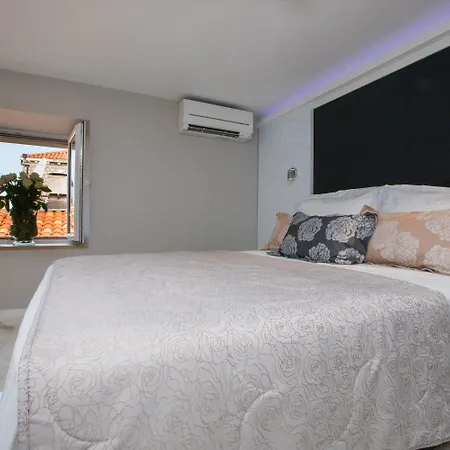 Soleil Luxury Rooms Old Town-3