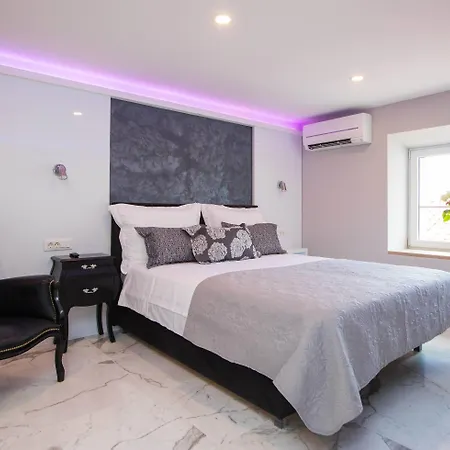 Soleil Luxury Rooms Old Town-2