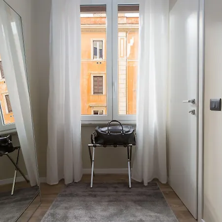 126 Gracchi Suites-3