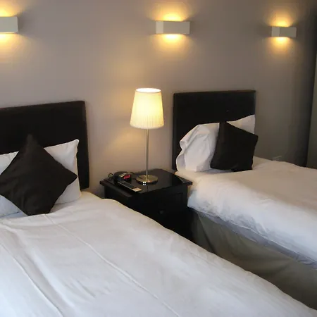 Maclean Guest House-3