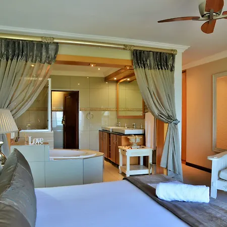 Stirling Manor Boutique Guest House-3