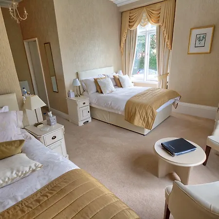 Holcombe House Guest House-3