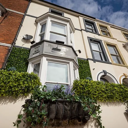 Stamford Guest House, 3 Min Walk To Southport Lord St, With Parking & Perfect Getaway-2
