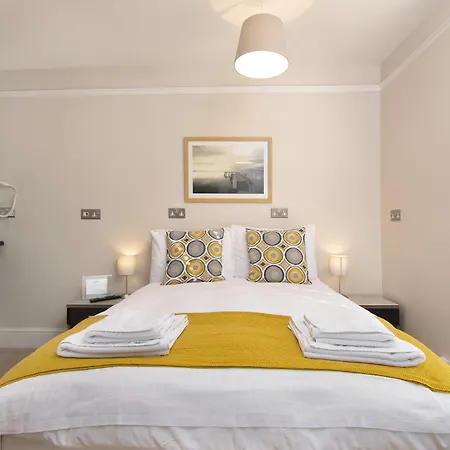 Redhouse-3