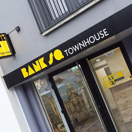 Bank Square Town House-3