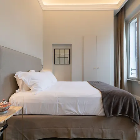 Domus 21 Luxury Suites-3