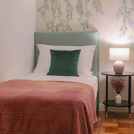Succeed Campo Pequeno Suites-3